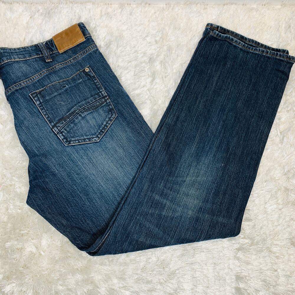 Lee Modern Blue Jeans Straight Leg Sz 36 x 32